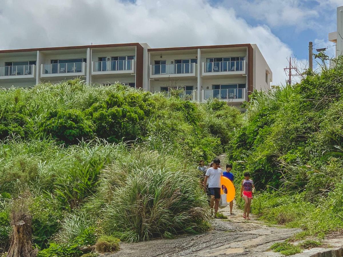 Hideout Okinawa Uruma Exterior photo